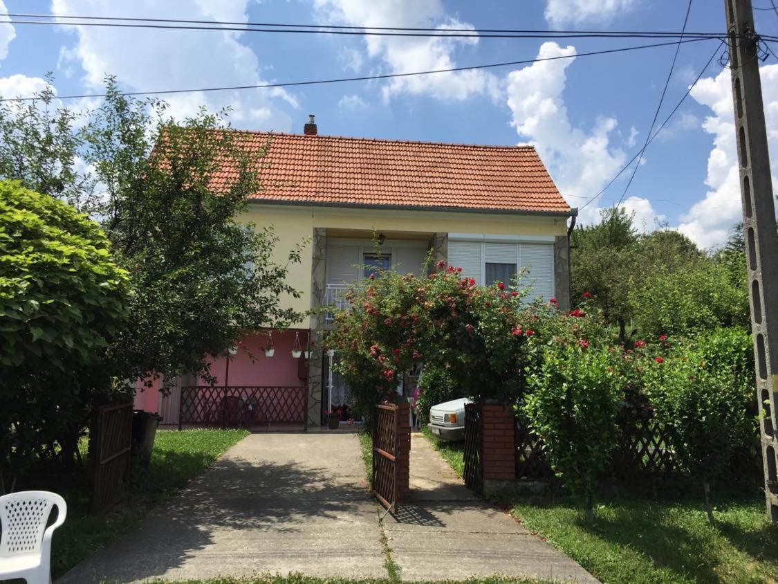 Bettina Apartman ザラカロシュ エクステリア 写真